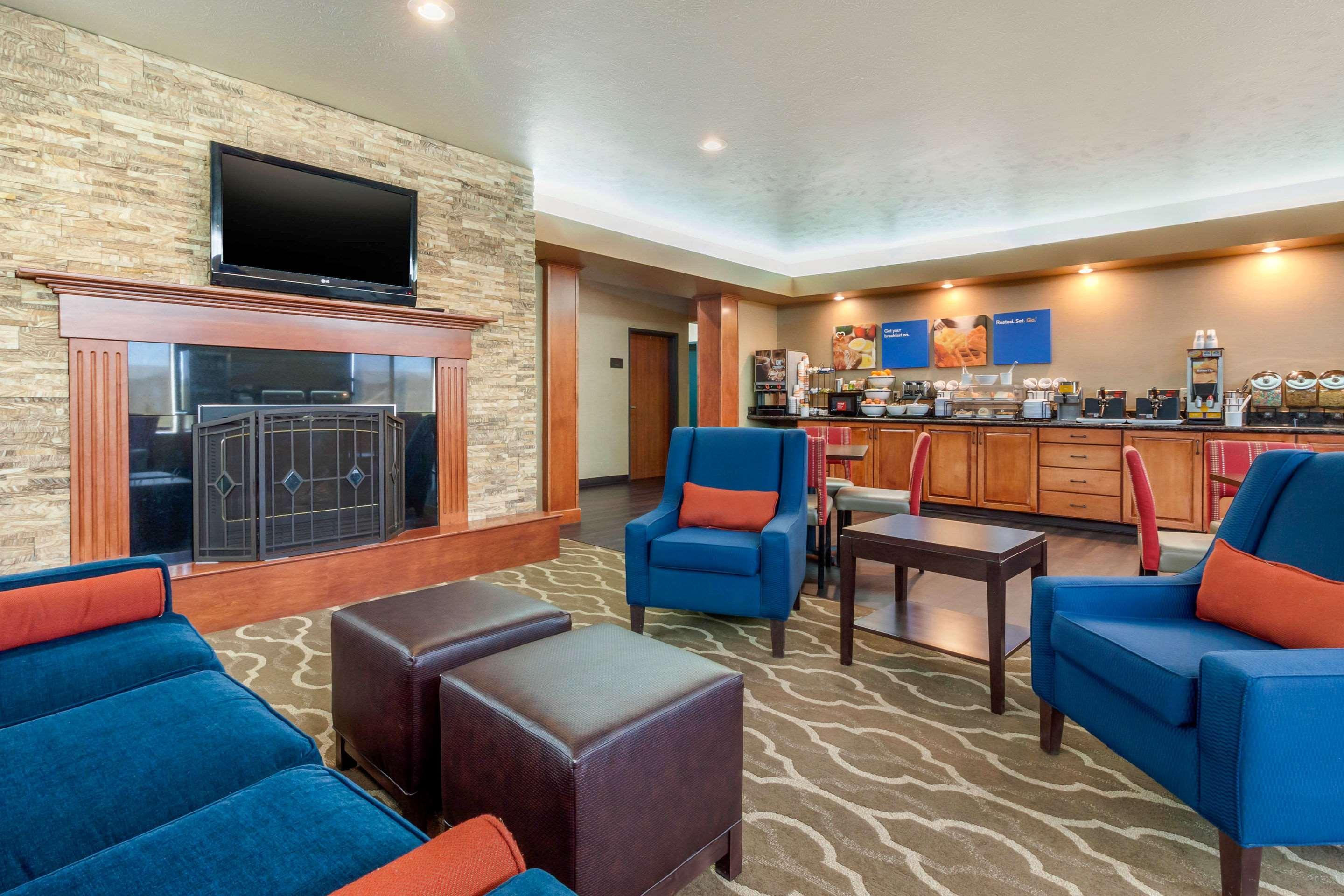 Comfort Inn & Suites Mitchell I-90 Luaran gambar