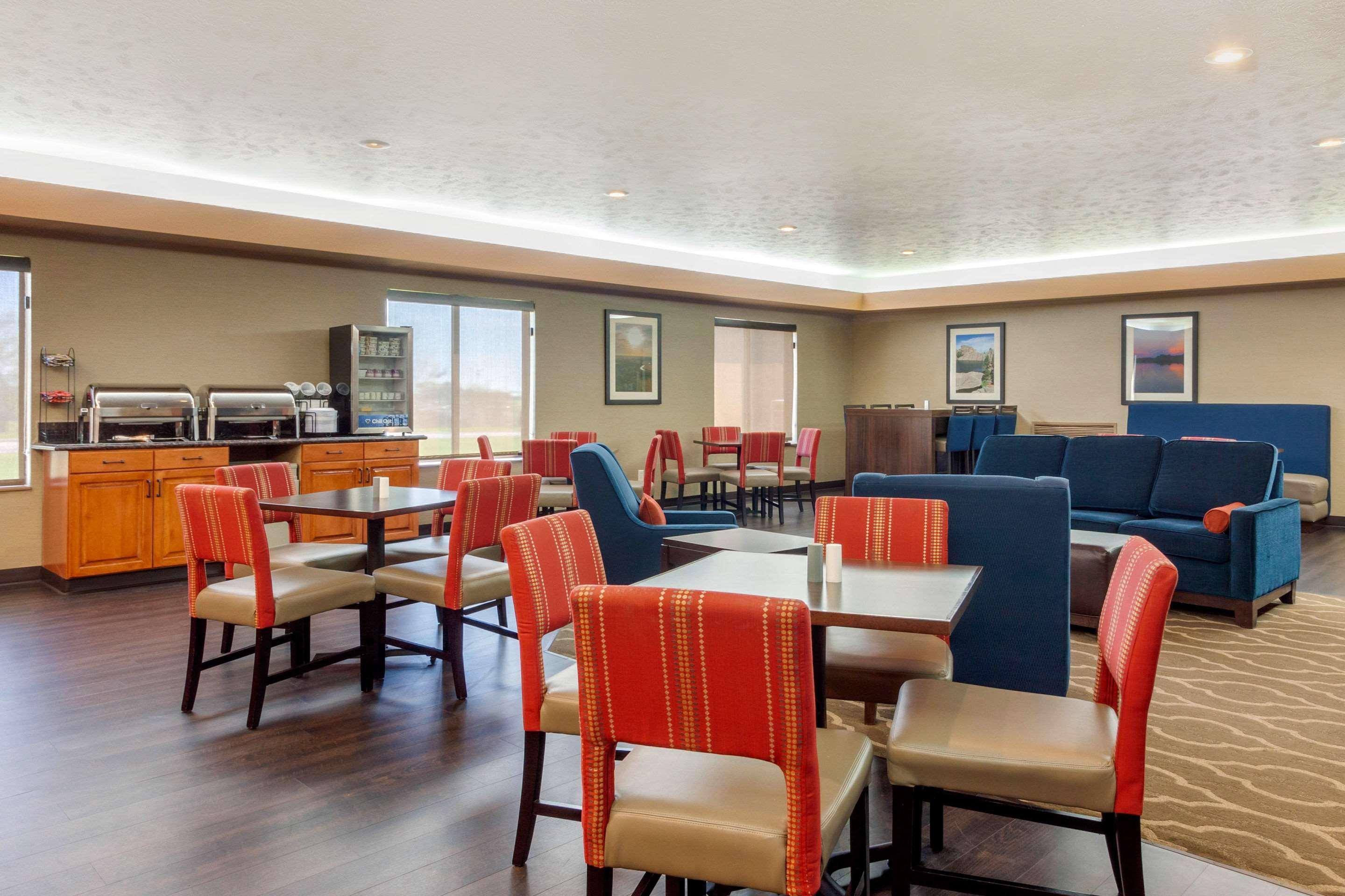 Comfort Inn & Suites Mitchell I-90 Luaran gambar